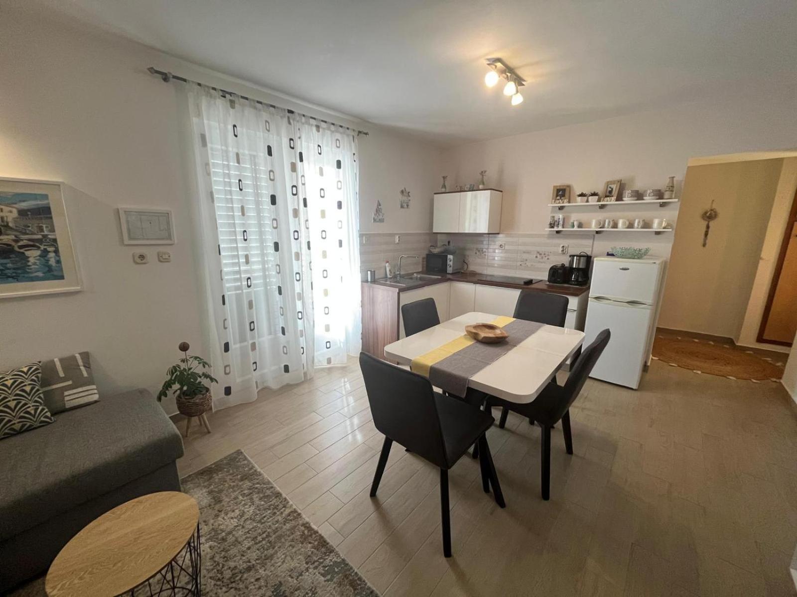 Apartmani Anica Risika Eksteriør billede